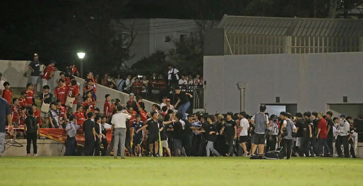 【画像・写真】日本協会が浦和の一部サポーターへの処罰決定　17人を日本国内の全ての試合で無期限の入場禁止に