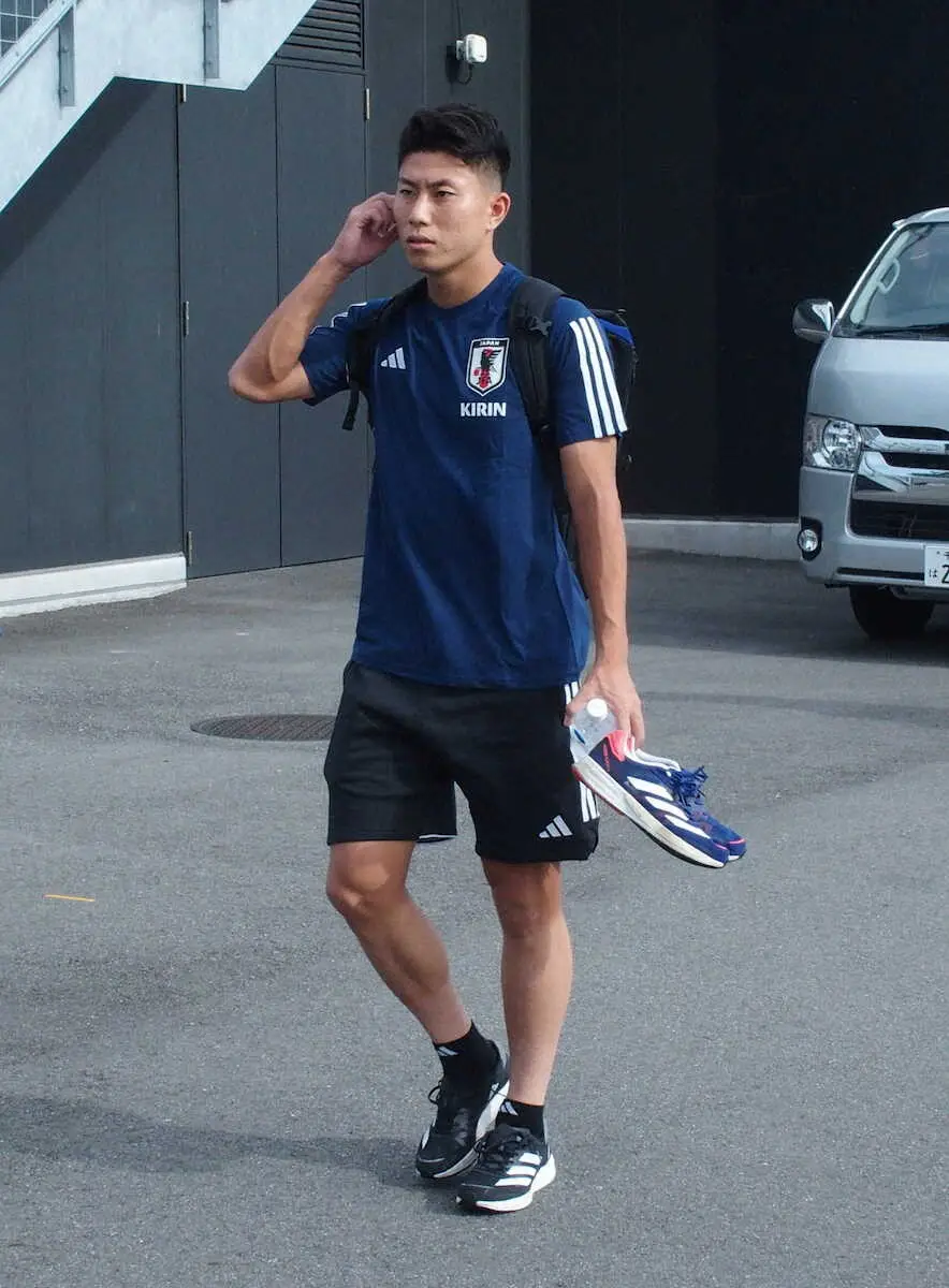 【画像・写真】U―22日本代表　パリ五輪予選兼ねるU―23アジア杯予選へ集合　細谷「FWとしての仕事を全うしたい」