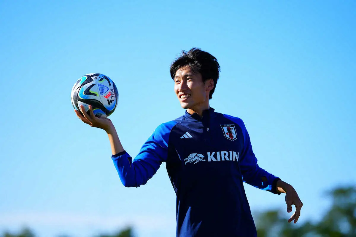 【画像・写真】鎌田　変幻自在の中盤キングだ！ボランチ、インサイドハーフ、トップ下「どこでもできる」