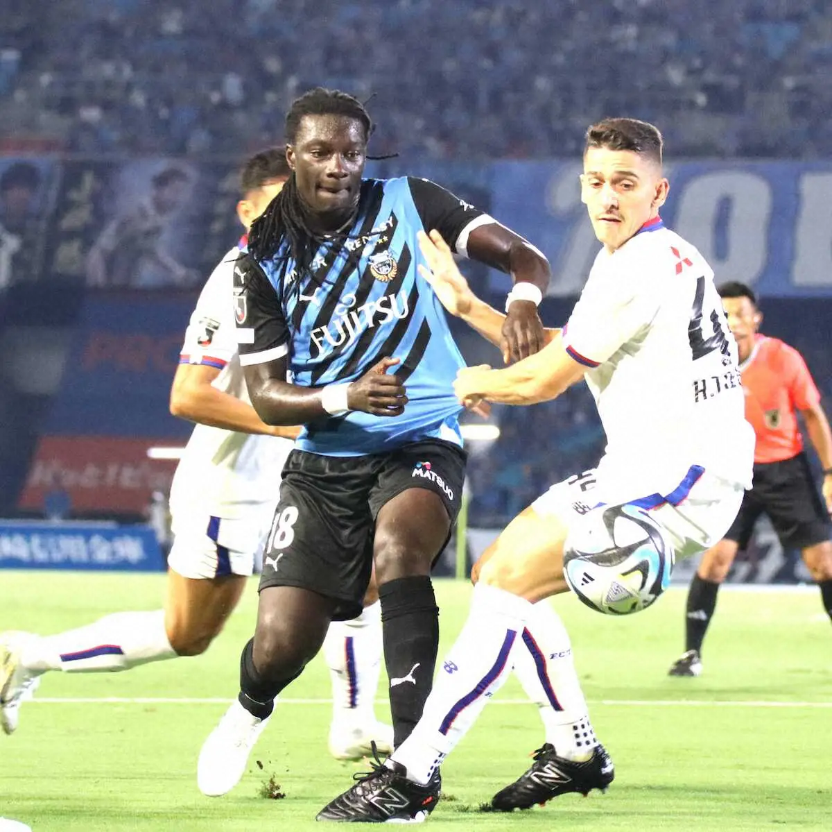 【画像・写真】川崎Fゴミスが「多摩川クラシコ」で先発デビューも初得点はお預け　38歳デビューはJ1年長2位