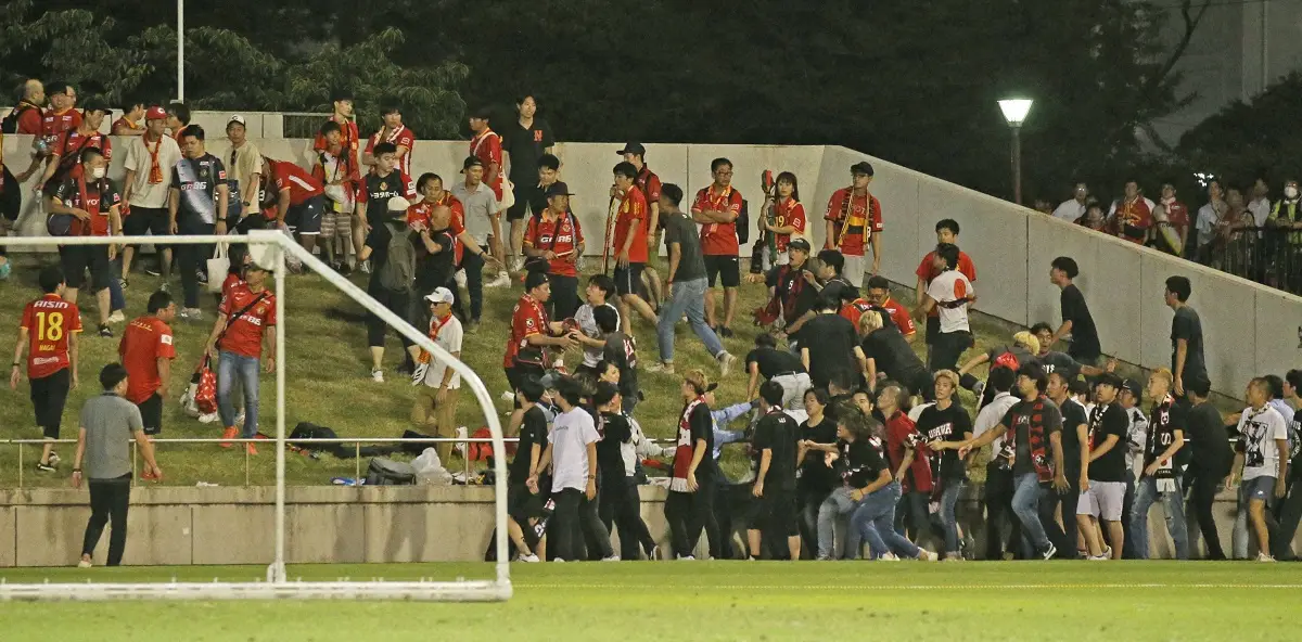 【画像・写真】日本サッカー協会　天皇杯名古屋戦で一部サポーターが違反行為を行った浦和の24年度天皇杯参加資格はく奪