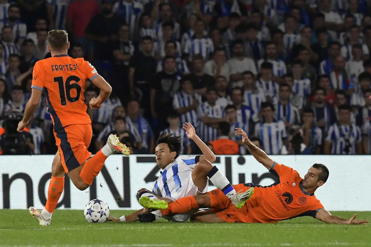 【画像・写真】インテル・ミラノ戦で存在感を示したRソシエダード・久保（中央、AP）