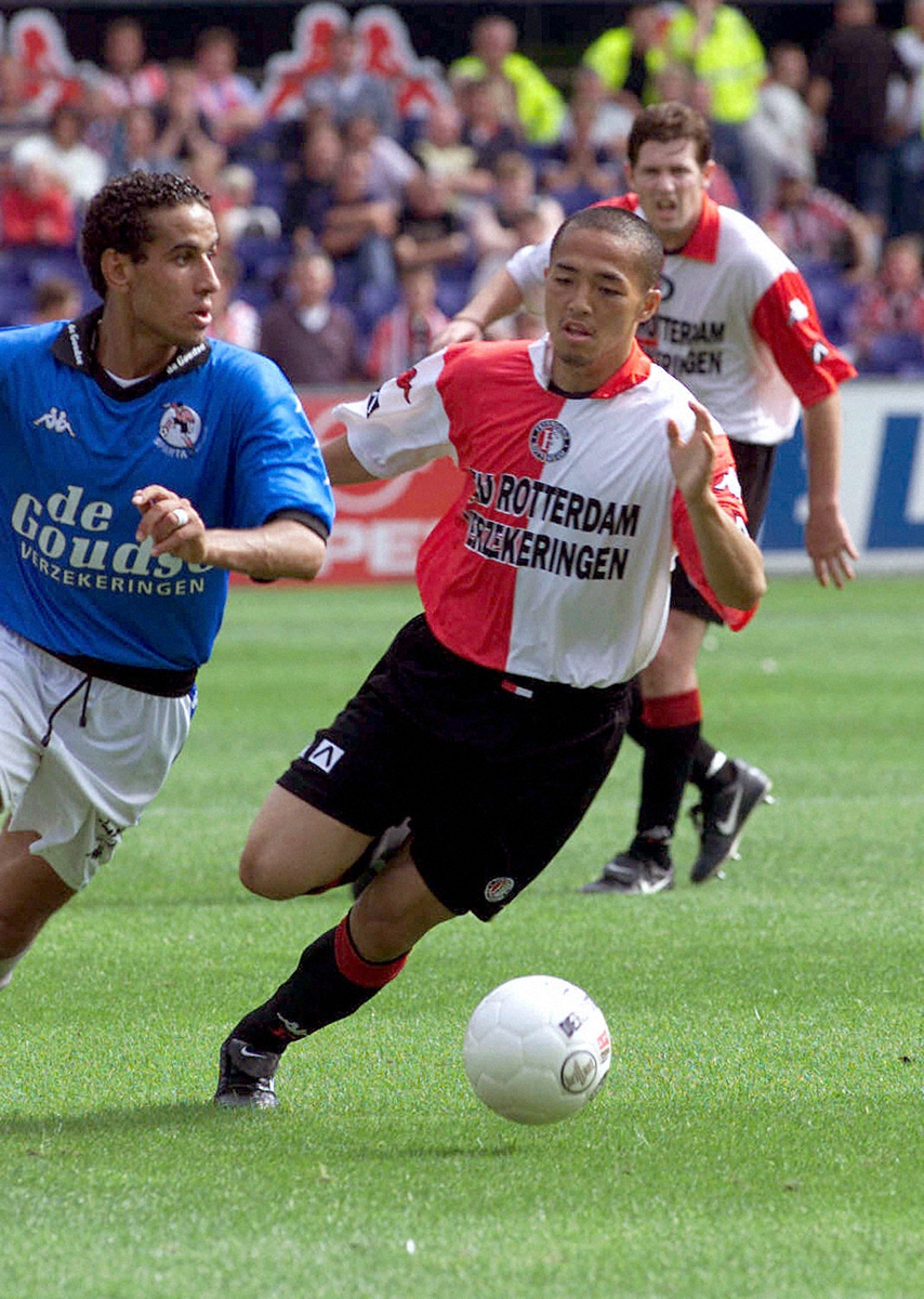 【画像・写真】01年、フェイエノールト時代の小野