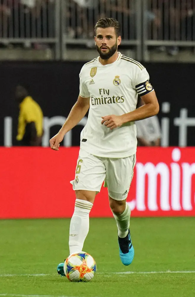 【画像・写真】レアル首位再浮上も…DFナチョが危険なプレーで“ネット炎上”　指揮官も苦言「冷静さ欠けてた」