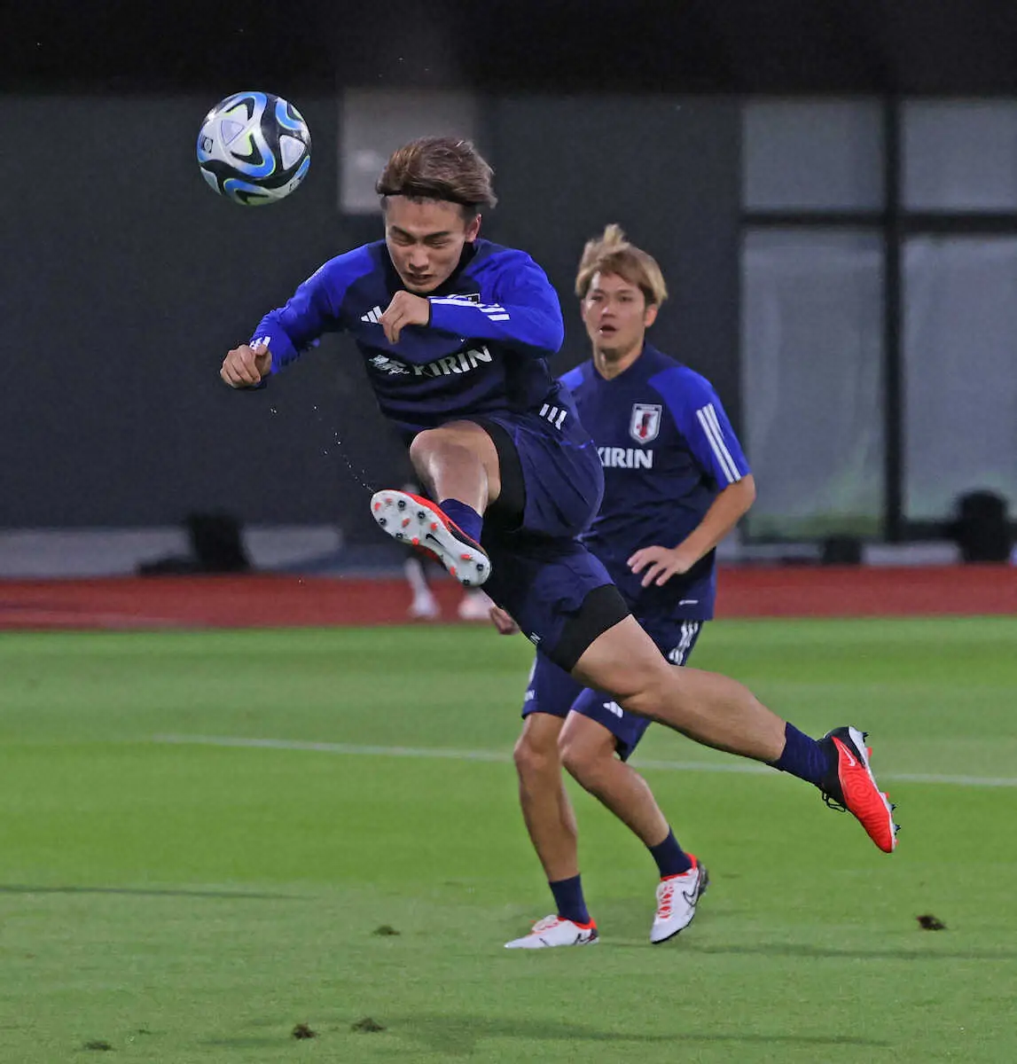 【画像・写真】日本代表FW上田　負傷からの完全復活をアピール「プレーは大丈夫」