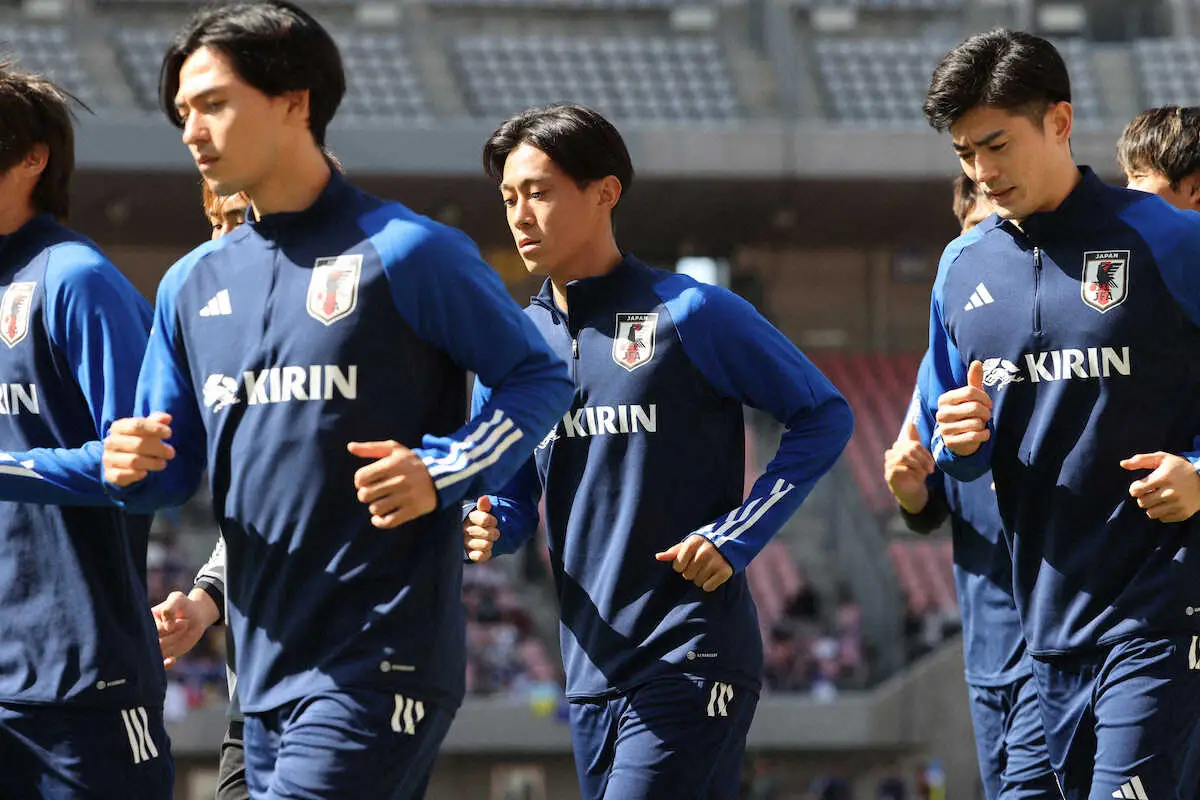 【画像・写真】初めてフル出場したDF毎熊「課題が多い」自己評価辛めもレベルアップ