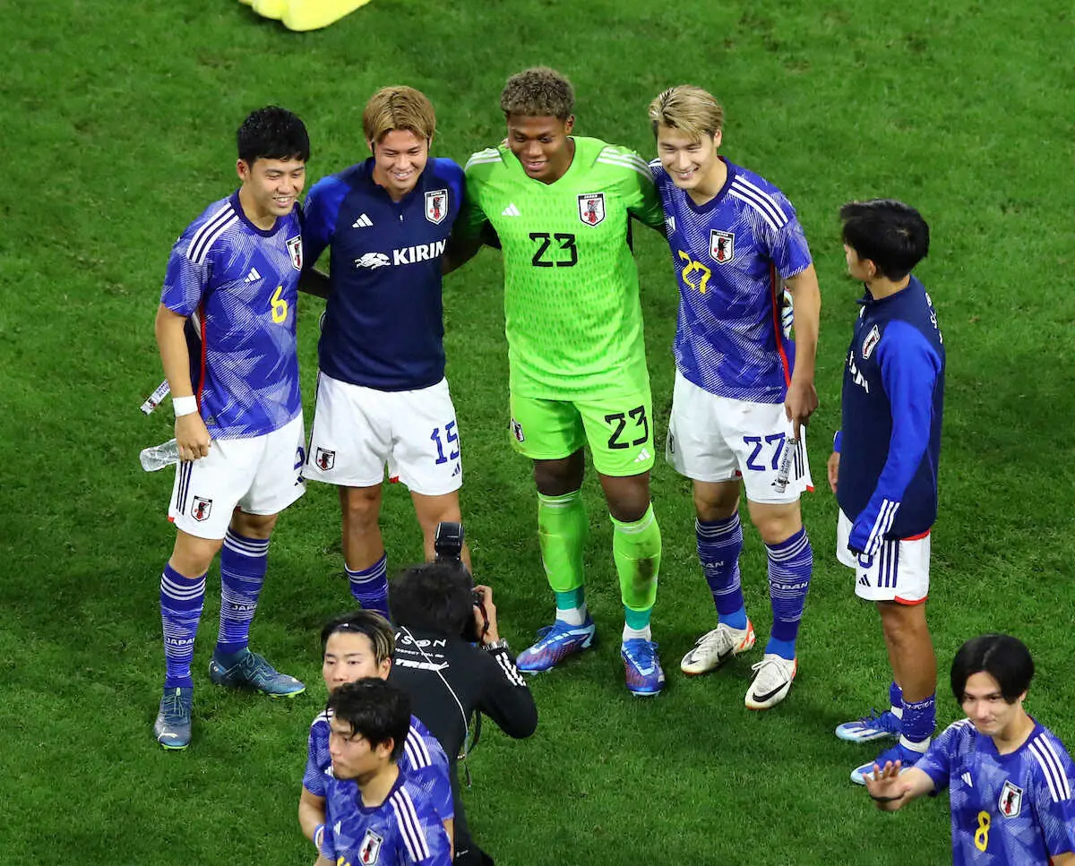 【画像・写真】日本“東京五輪世代”DFラインで5試合ぶり完封　GK鈴木彩艶、初スタメンで猛アピール