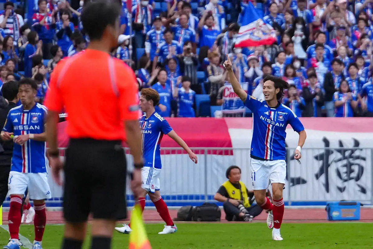 【画像・写真】横浜　宮市、杉本の移籍後初ゴールなどで4発快勝　杉本「狙いとは違いましたけど魂」逆転優勝諦めない