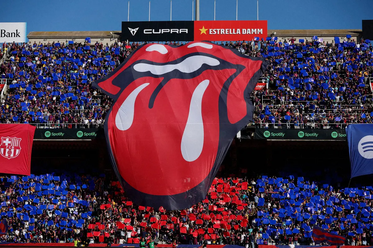 【画像・写真】クラシコにローリング・ストーンズ来場！バルサは特別ユニ着用　ファン「ミック・ジャガーご機嫌だね」