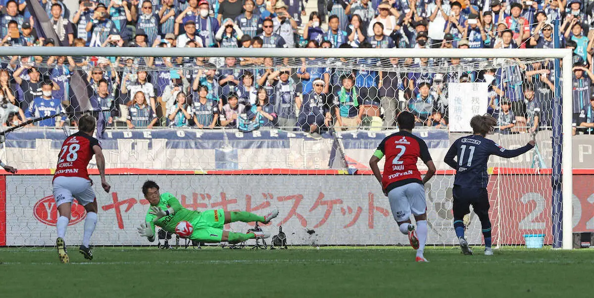 【画像・写真】福岡がルヴァン杯制覇　FW山岸「サポーターとつかんだ優勝」