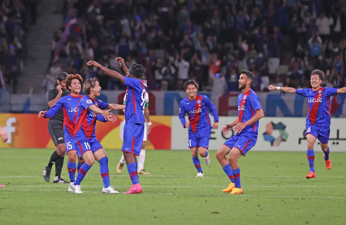 【画像・写真】ACL・甲府　先制点のFWウタカがMOM「J2が誇りを持って良い試合」　大量4得点で首位浮上