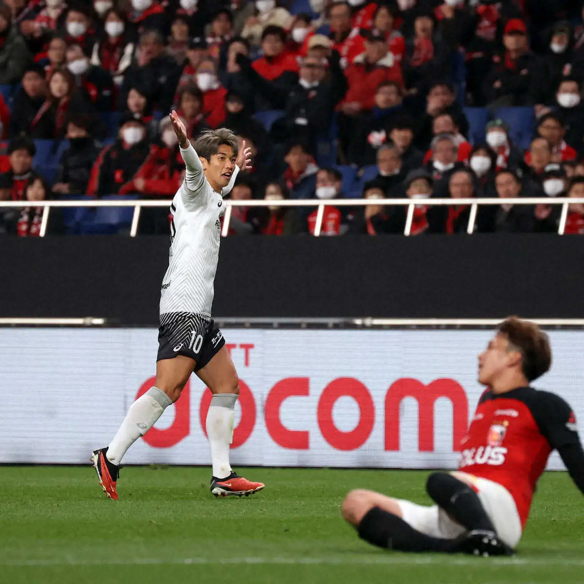 【画像・写真】神戸リーグ初制覇へ王手！FW大迫が劇的V弾「ボールに全員の気持ちが乗り移った」