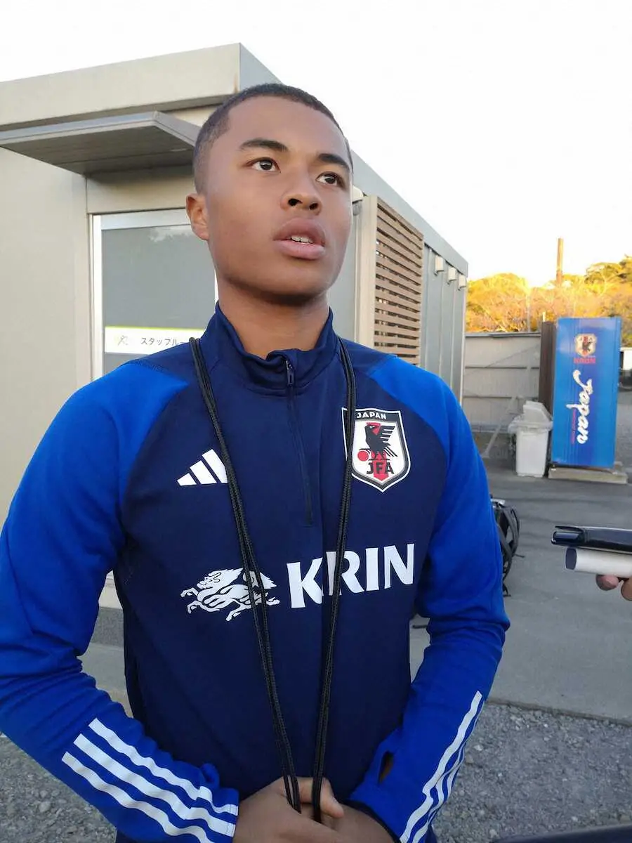 【画像・写真】U―22日本代表　MF藤田譲瑠チマが丸刈りにイメチェン　「気合を入れて頑張りたい」
