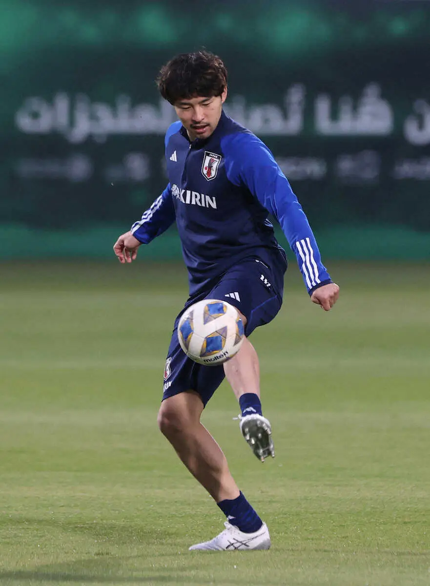 【画像・写真】日本代表DF中山　久しぶりの中東遠征に「これがアジアの予選だなって感じ」