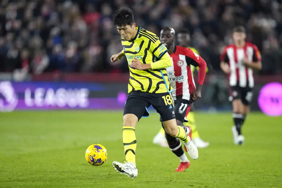 【画像・写真】冨安がフル出場でアーセナルの首位浮上に貢献。地元メディアは「堅実だった」と高評価