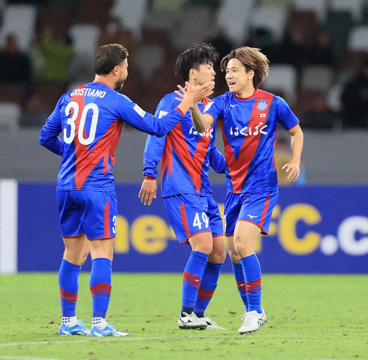 【画像・写真】甲府がACLホーム国立で無敗継続　篠田監督「勝利を届けたかった」