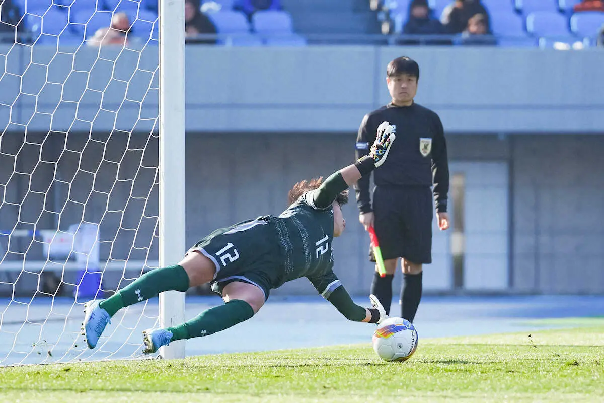 【画像・写真】【高校サッカー】明秀学園日立「2冠」へ16強入り　後半追いつき7人目までもつれたPK戦制した