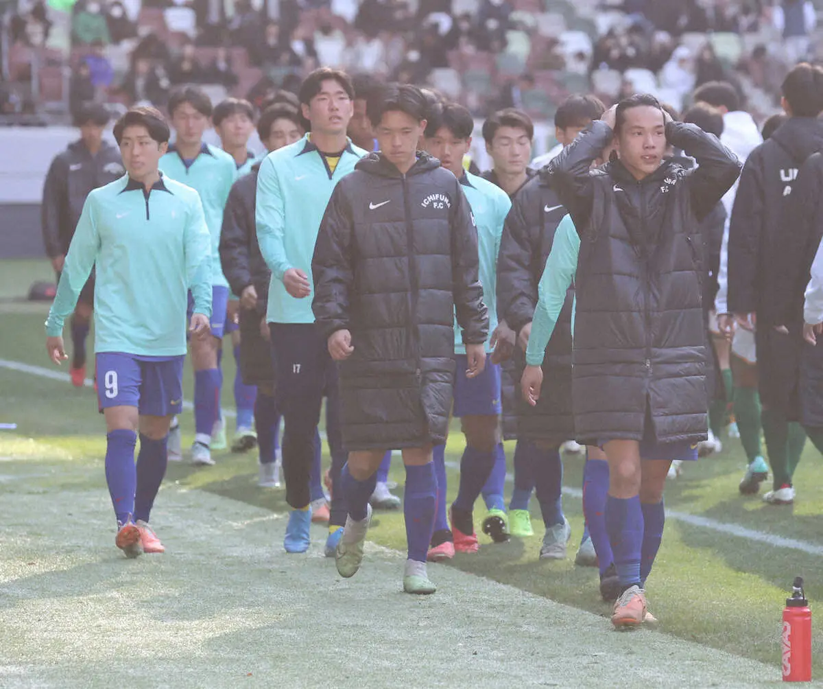 【画像・写真】【高校サッカー】市船橋・郡司、準決勝で姿消す「自分の力不足でチームを勝たせることができなかった」