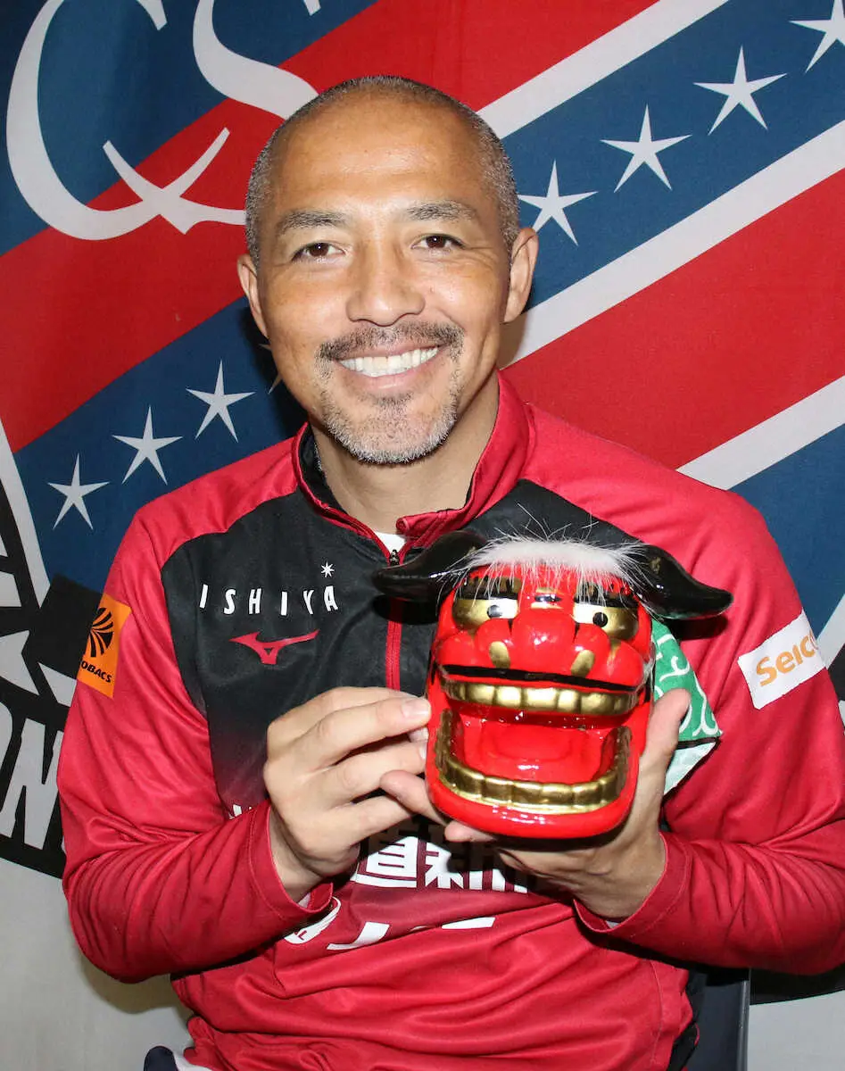 【画像・写真】小野伸二氏、現役復帰!?の“お年玉発言”　サッカー界のために「小野2世」の発掘にも力