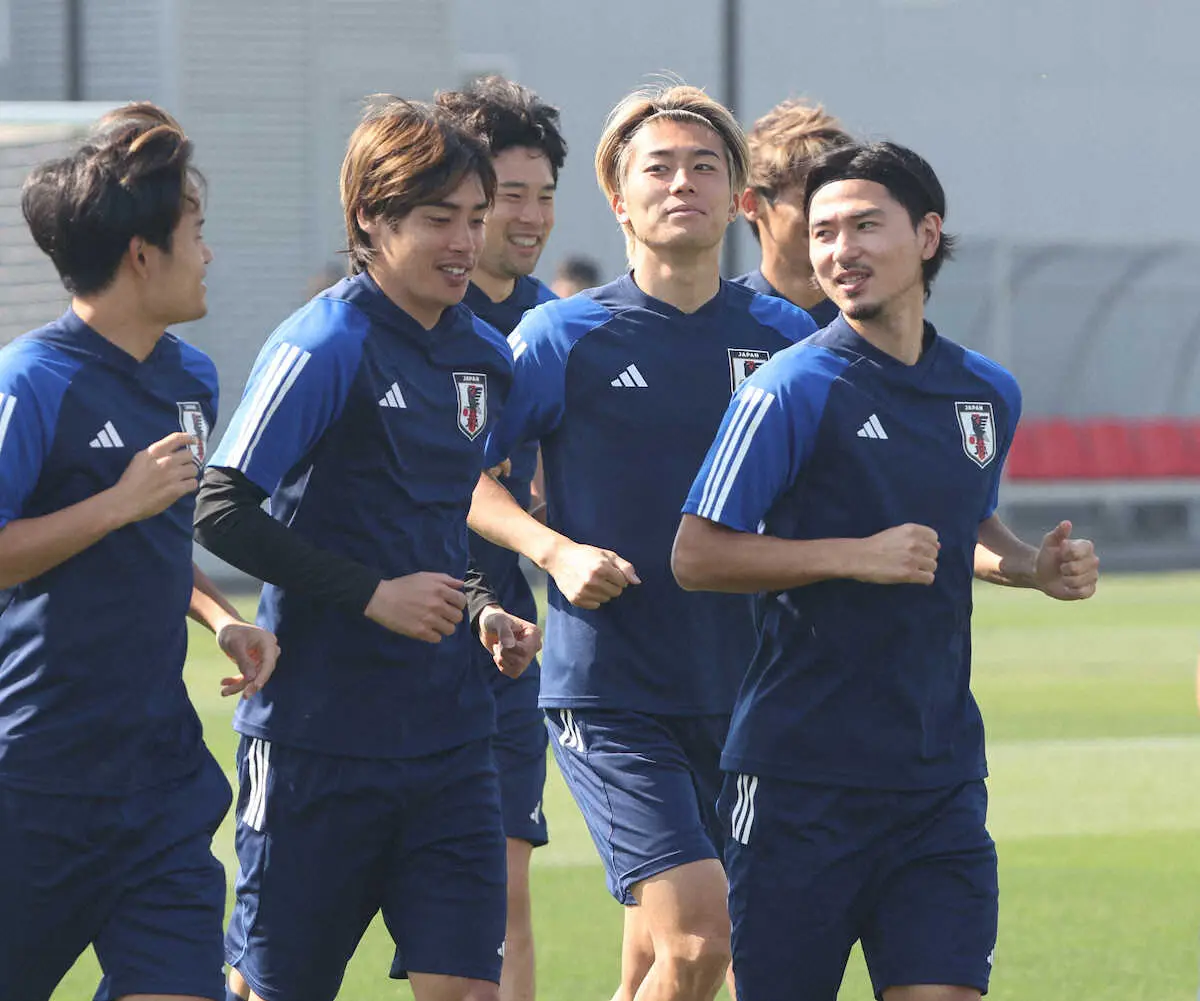 【画像・写真】日本代表・南野、状態万全アピール「もちろん、問題ない」　攻めの姿勢で今大会3得点目狙う