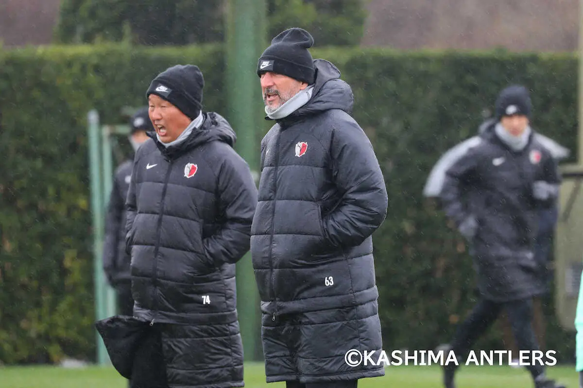 【画像・写真】鹿島　ポポヴィッチ監督が古巣対戦へ闘志「勝ち点3しか考えていない」あすC大阪戦