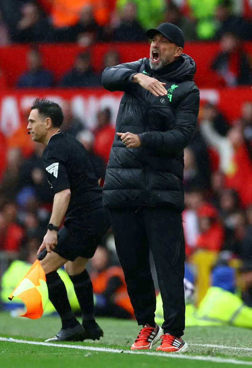 【画像・写真】マンチェスターU戦、大声で指示を出すリバプールのクロップ監督（ロイター）