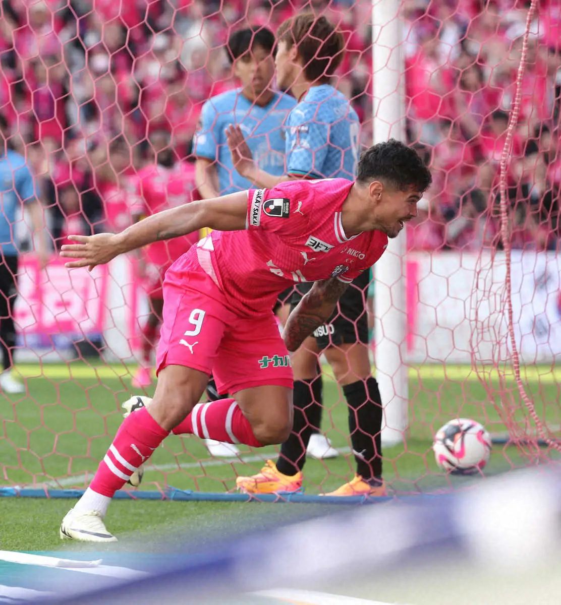 【画像・写真】C大阪がクラブ記録更新する開幕から8試合無敗で首位浮上!!　セアラ「このまま突っ走っていける」