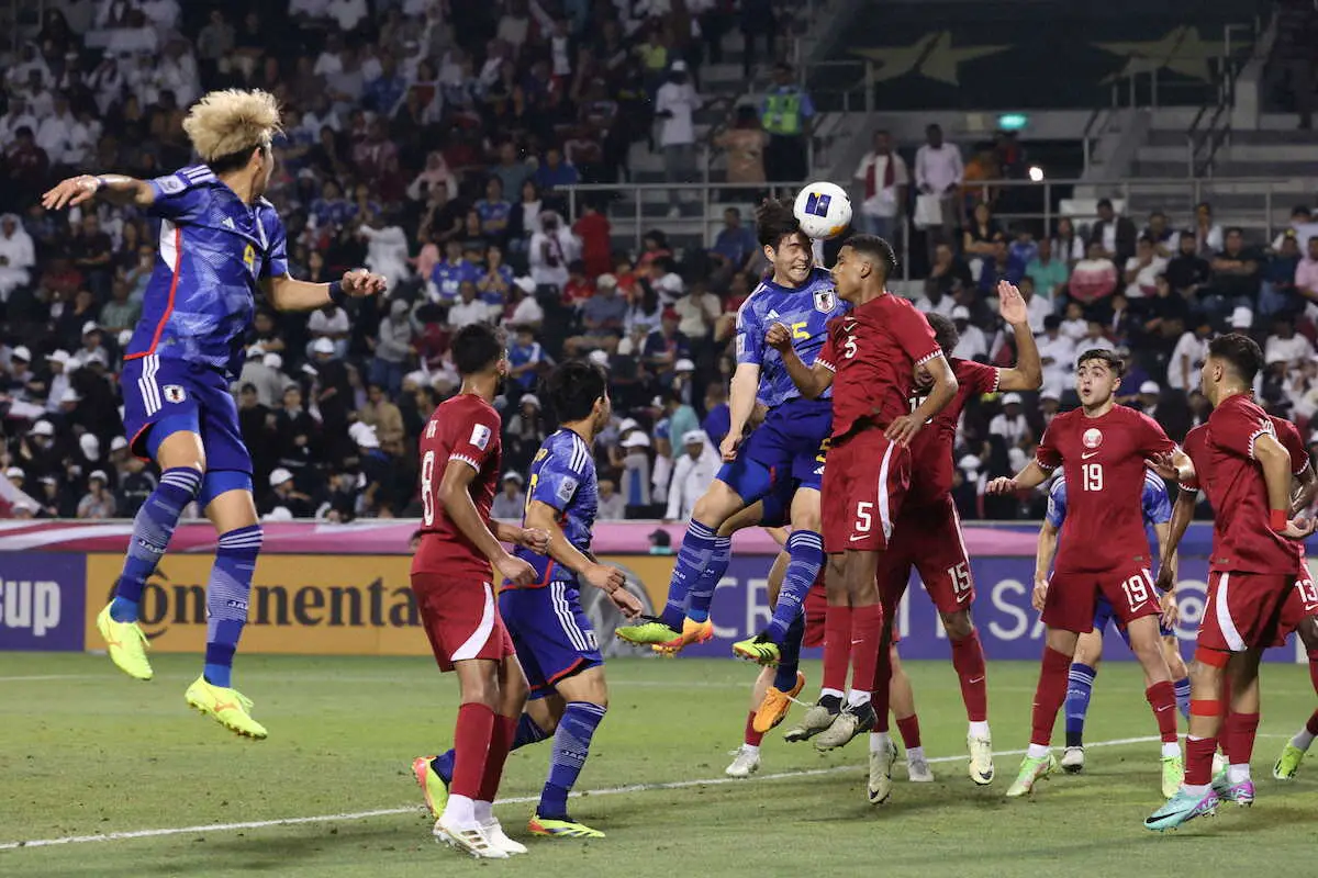 【画像・写真】【五輪最終予選】日本　人数有利も決勝点決められず延長戦に…死闘の展開にファン激励「ガツガツ攻めろ！」