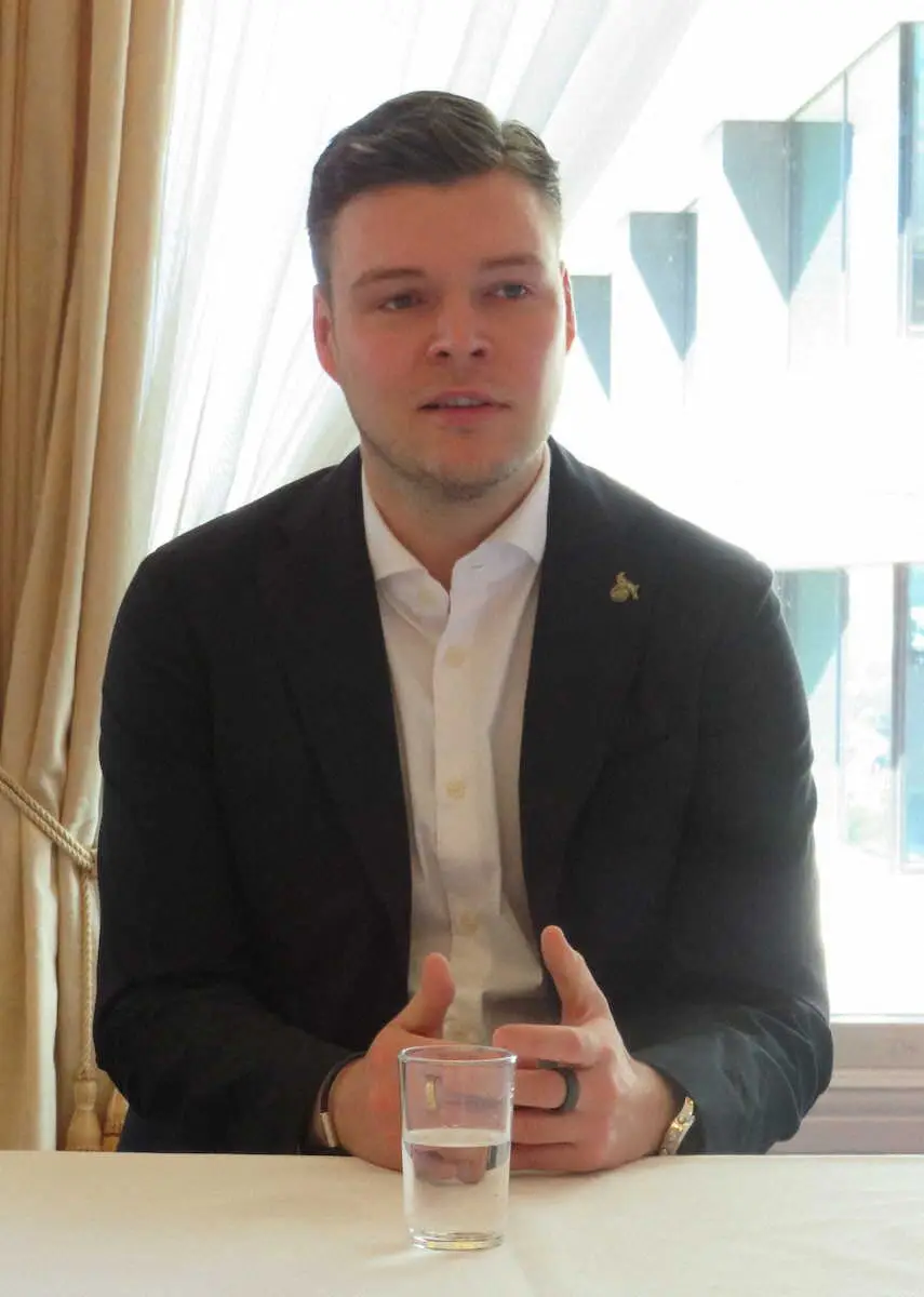 【画像・写真】日本人選手獲得の可能性について語るケルンのベルグ・アカデミーダイレクター