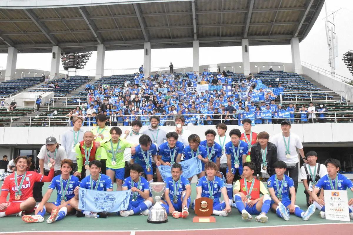 【画像・写真】J3沼津　49歳MF伊東輝悦が1年ぶり公式戦出場「ピッチに立つのは気持ちいい」