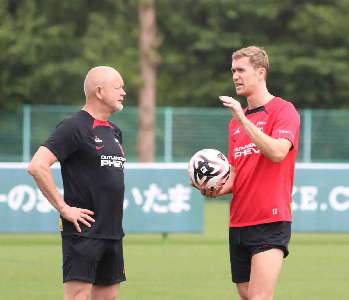 【画像・写真】浦和MFオラ・ソルバッケンが練習に合流　ヘグモ監督「短期間でメンバー入りできるかもしれない」