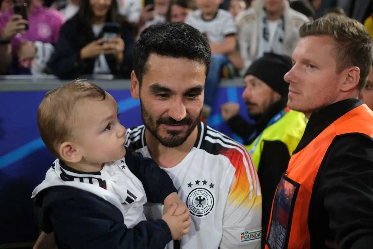 【画像・写真】長谷部誠氏　指導者講習一緒に受けた豪華メンバーとは…ネットで反響「次元が違いすぎる」