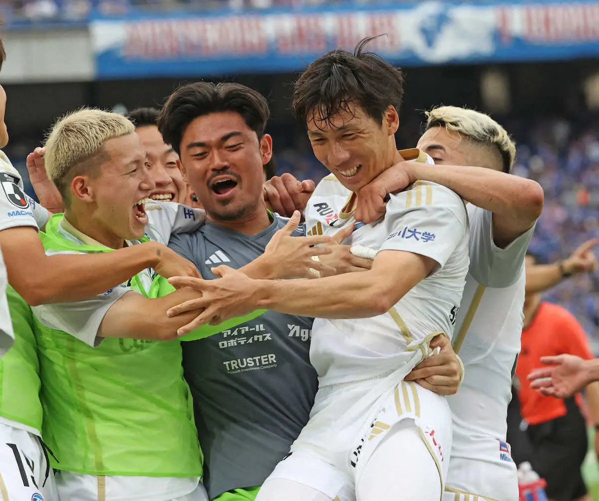 【画像・写真】首位・町田が逆風振り払い今季初の逆転勝ち　藤尾ら活躍で連敗回避に黒田監督「偶然ではなく必然」