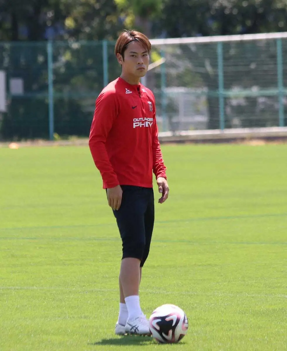 【画像・写真】浦和6戦ぶり勝利　MF渡辺凌磨が今季3得点目で先制　MF関根貴大J1通算250試合出場
