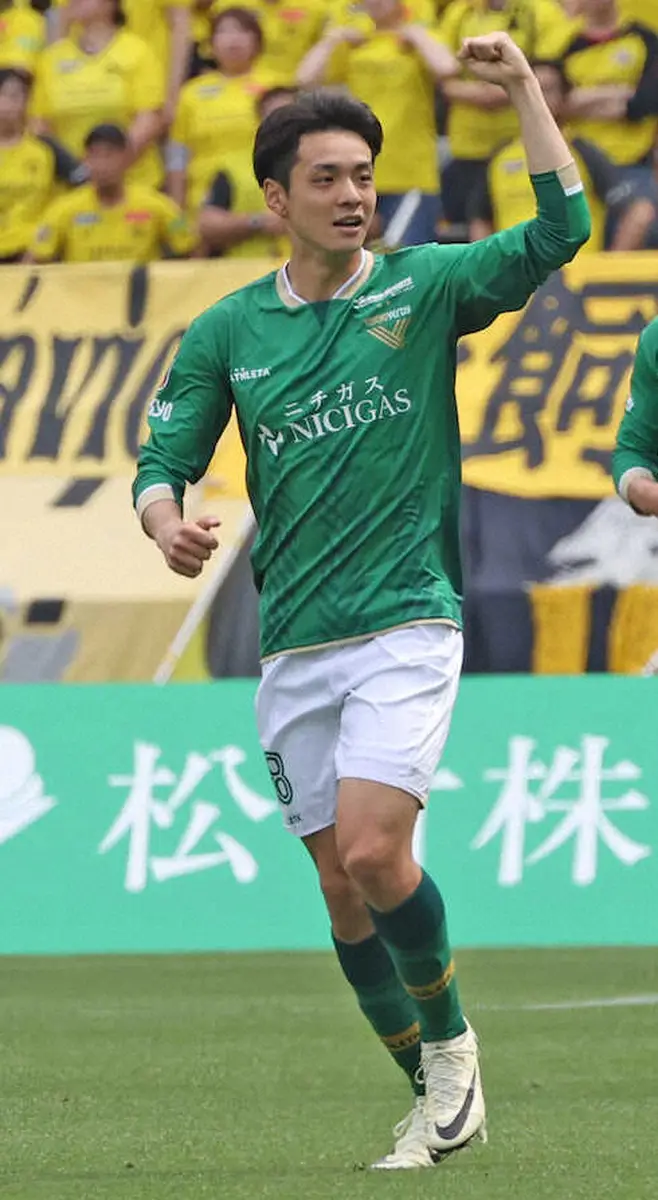 【画像・写真】東京V・山田楓（左）