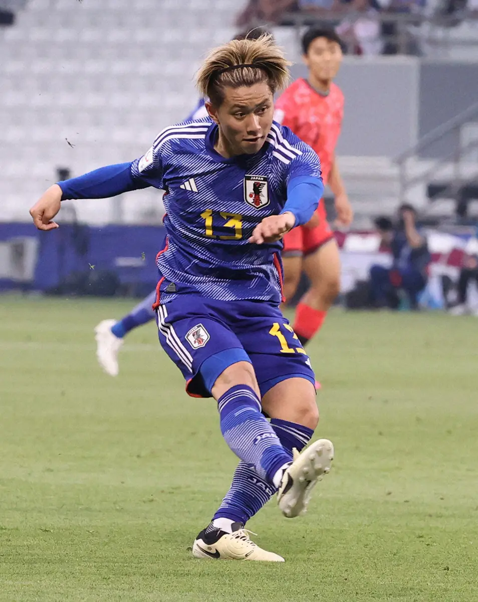 【画像・写真】U23荒木＆野沢　FC東京コンビがパリ五輪に向けフランスへ出発　「メダル獲得に向けてチーム一丸で」