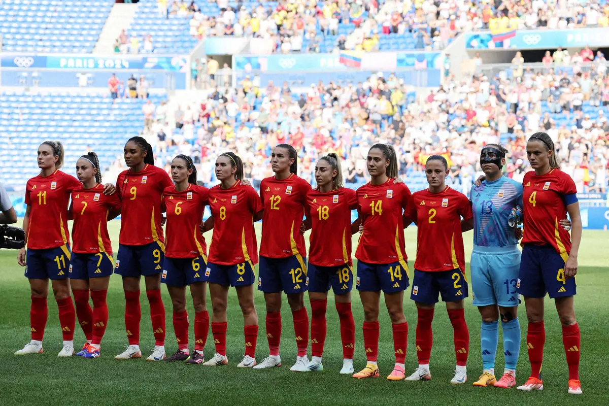 【画像・写真】＜パリ五輪サッカー女子　スペイン・コロンビア＞先発出場したスペイン代表イレブン（ロイター）