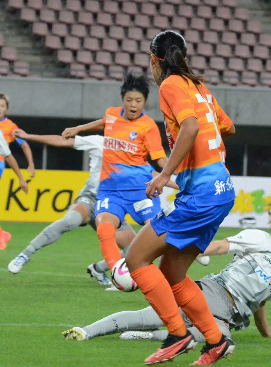 【画像・写真】新潟レディース今季初勝利　下吉がプロ初ゴール　元日本代表FW田中達也氏の長女・聖愛が好アシスト