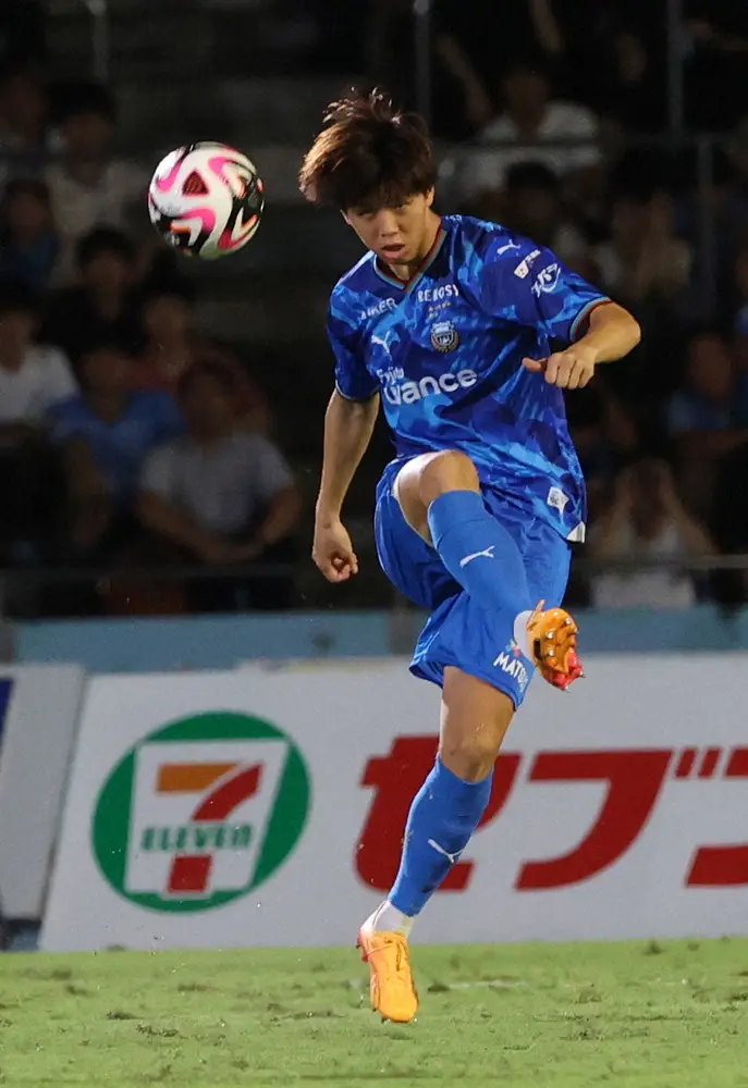 【画像・写真】川崎Fの日本代表DF高井が町田戦で負傷交代　W杯予選を前に離脱の懸念