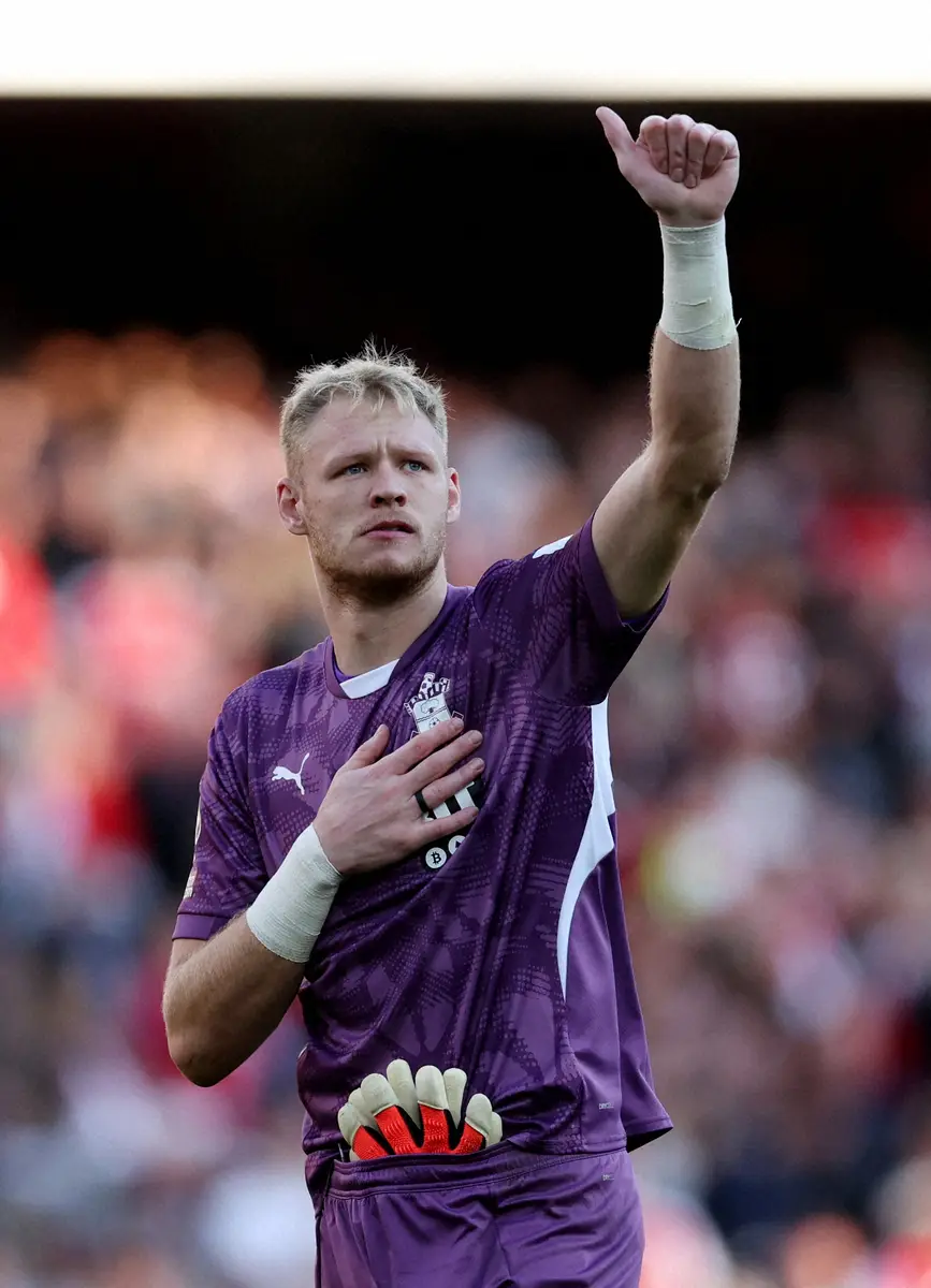 【画像・写真】アーセナル指揮官　冨安の戦列復帰を喜ぶ「素晴らしい」　守護神同士の抱擁もネットで話題「感動した」