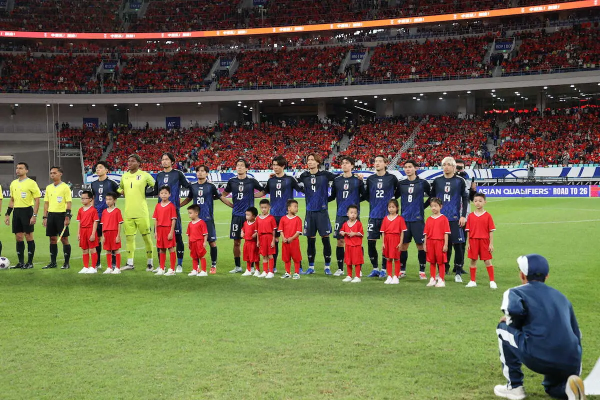 【画像・写真】完全アウェーの敵地で日本代表が躍動！　小川航基が頭で先制点　板倉滉も続いた　W杯アジア予選・中国戦