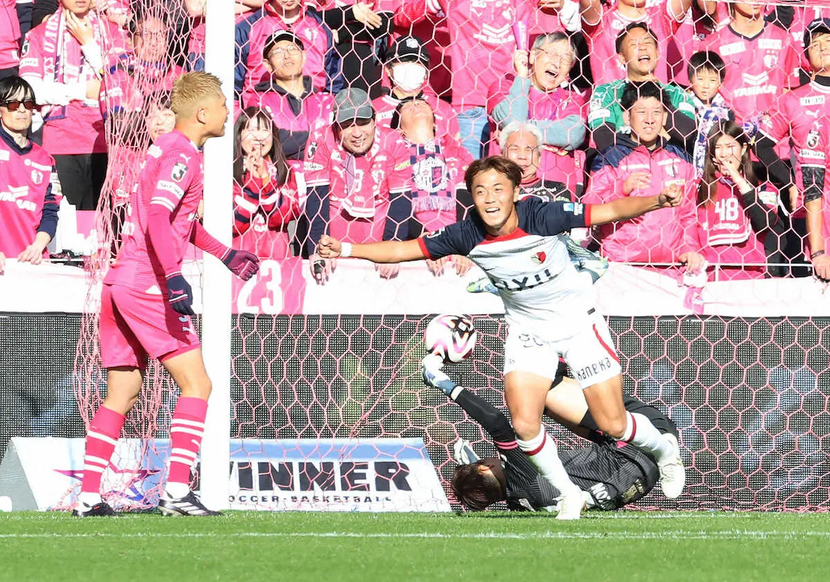 【画像・写真】鹿島　出場停止明け優磨がスーパーボレー弾で3戦ぶり勝利導く「みそぎは終わり」　敵地C大阪戦は12連勝