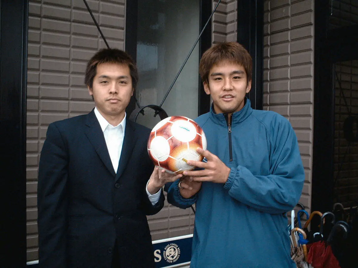 【画像・写真】G大阪時代の遠藤（左）と稲本