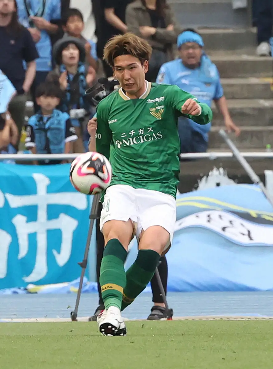 【画像・写真】東京V　DF林尚輝とFW染野唯月が鹿島から完全移籍加入　林「ヴェルディのために全緑で闘います」