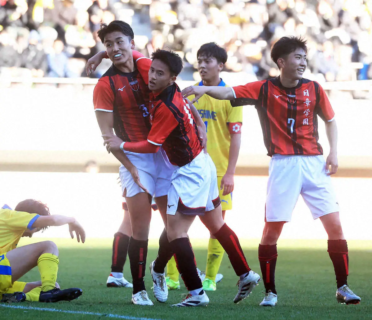 【画像・写真】【高校サッカー】FW高岡伶颯「良い形で終われたが…」　前半だけでハット　今大会目標20得点へ好発進