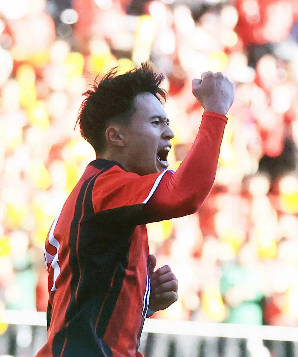 【画像・写真】【高校サッカー】日章学園のワンダーボーイ、FW高岡伶颯がハットに2A「満足していない」