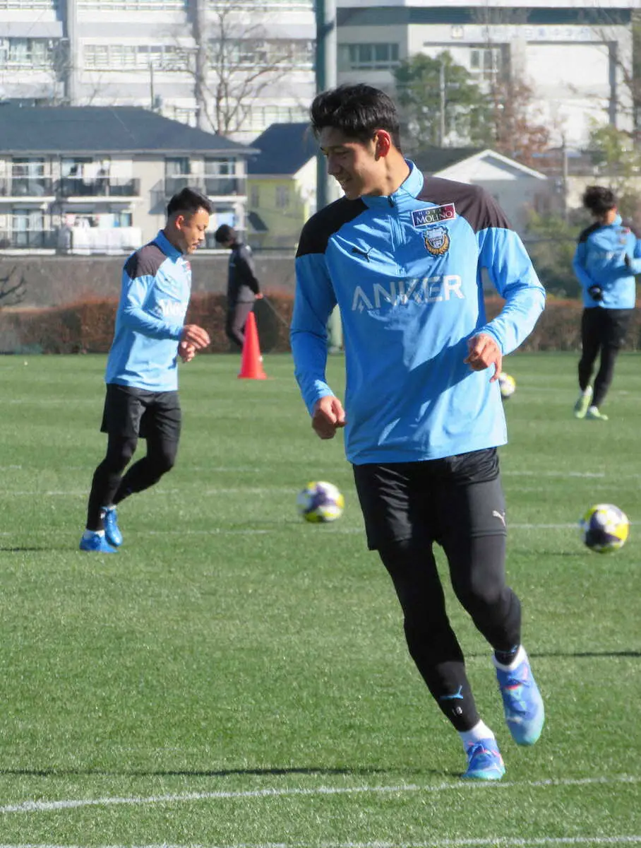 【画像・写真】1メートル93の長身で開幕スタメンを狙う神橋