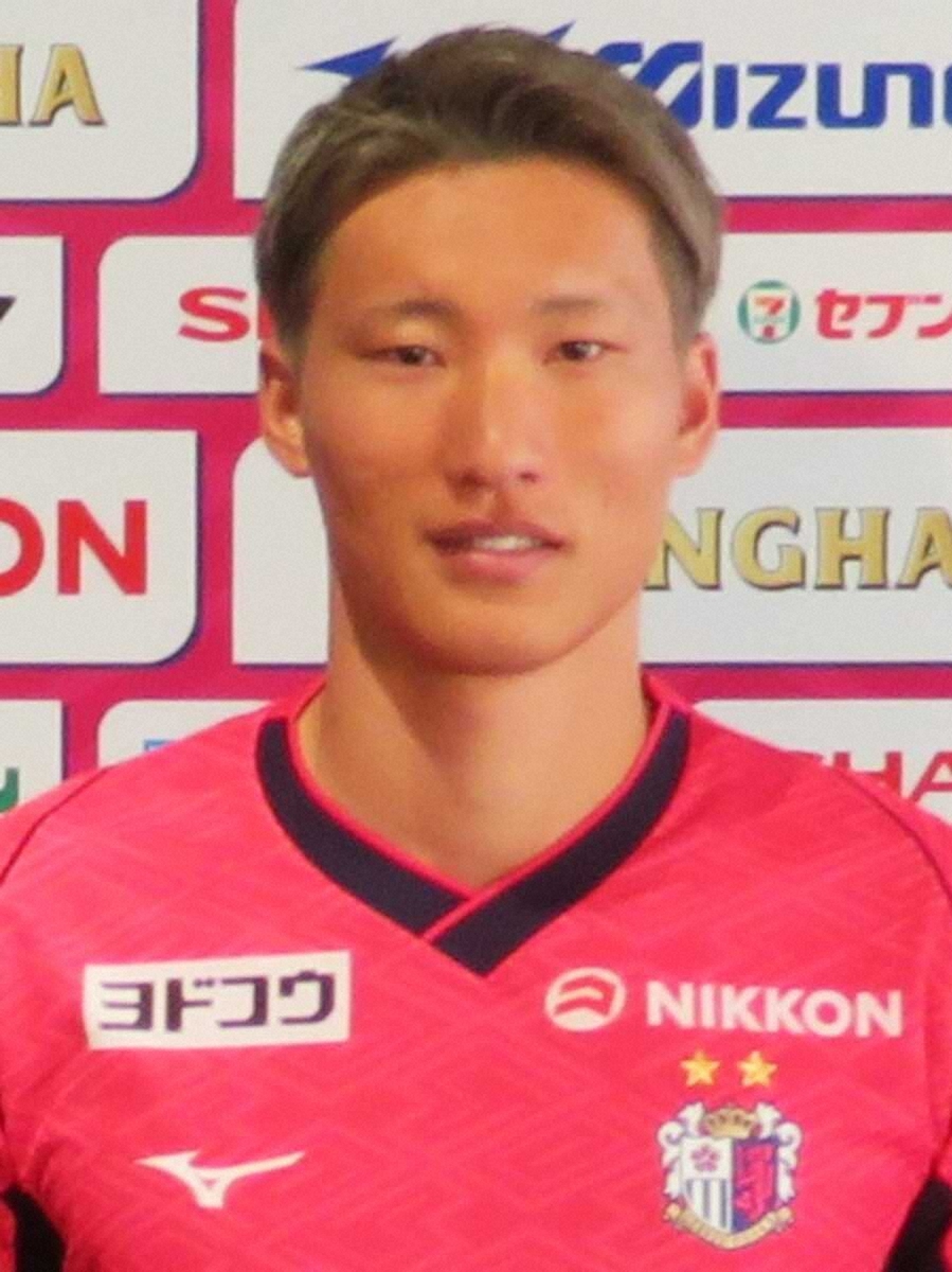 【画像・写真】DF畠中槙之輔　初めての関西クラブで、パパス監督との師弟関係復活　ダービーの開幕戦から全開や