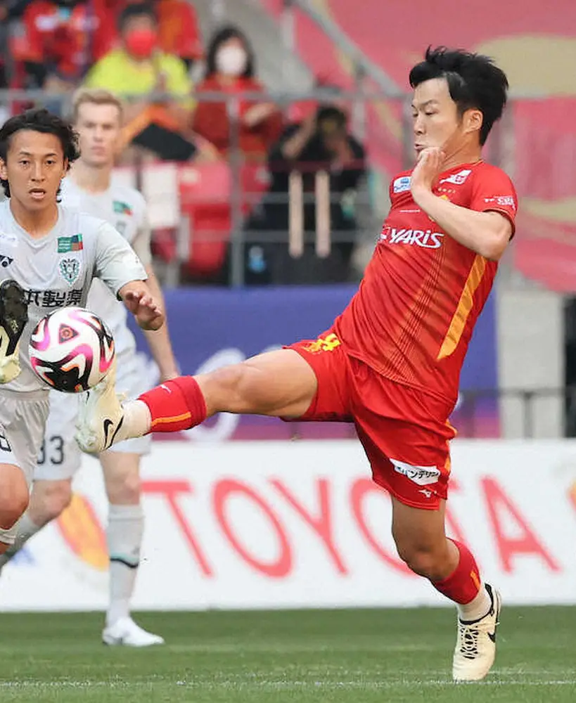 【画像・写真】サッカーJ1名古屋・椎橋慧也と女優・織田梨沙が結婚発表　年上妻は「コンフィデンスマンJP」にも出演