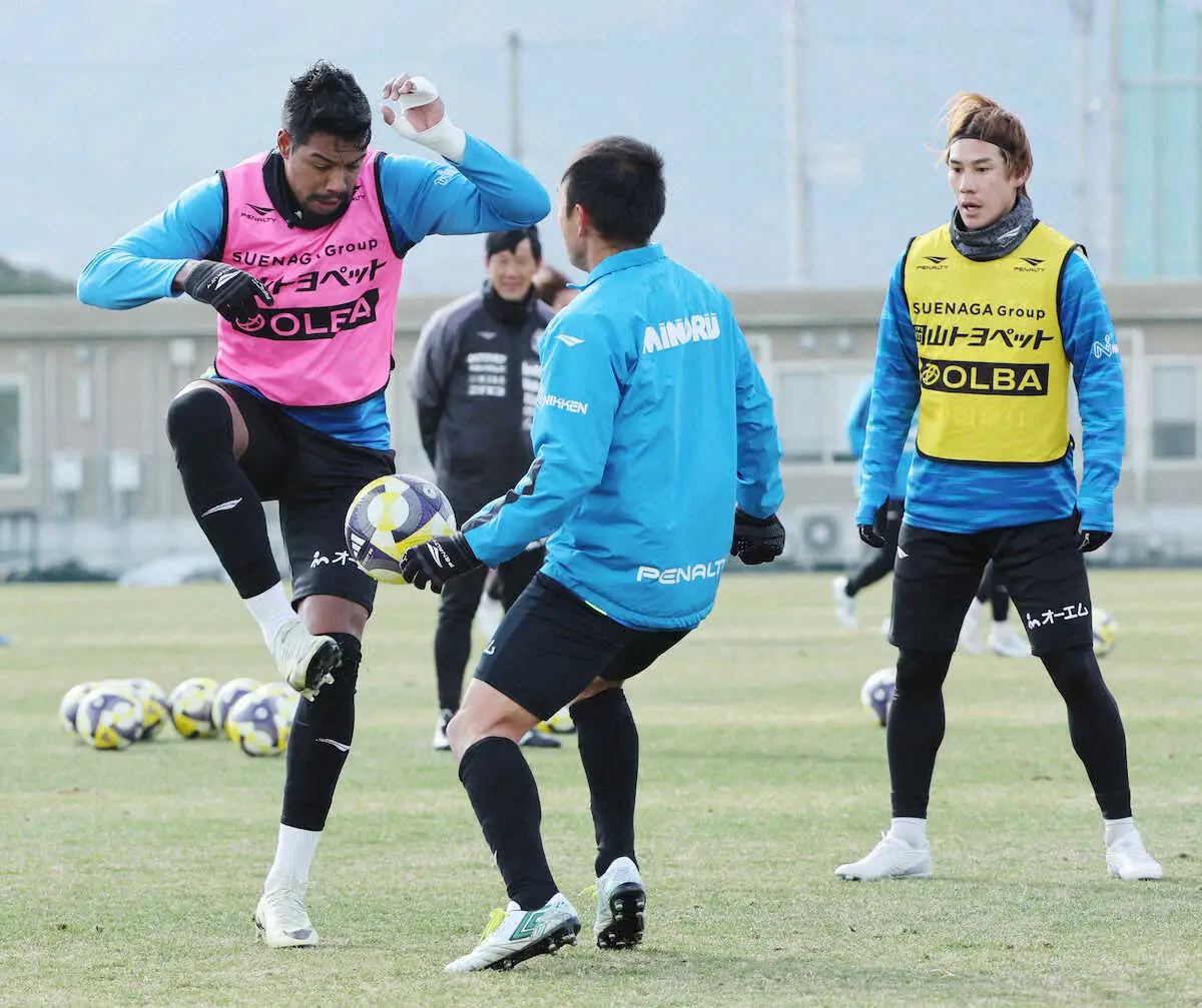 【画像・写真】J1岡山の副将、江坂任「外国人とはどのクラブでも良いコンビネーションを築けた」ルカオに大化け期待